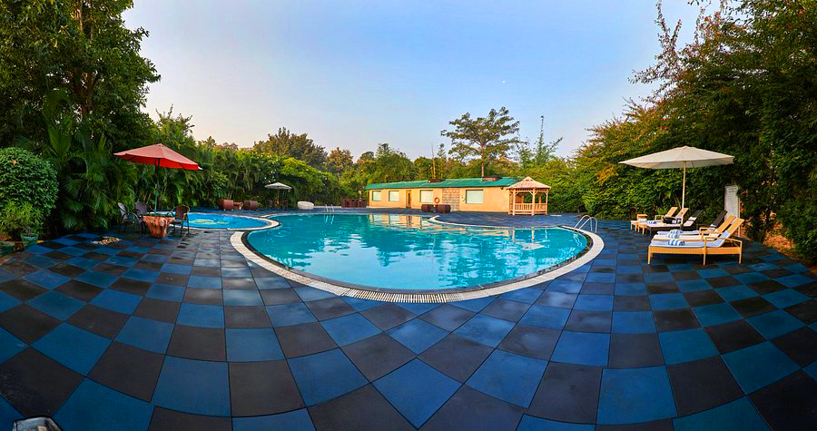 Acorn Hideaway Resort